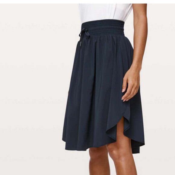 NWT Lululemon The Everyday Skirt Size 6 True Navy NEW - Picture 1 of 12